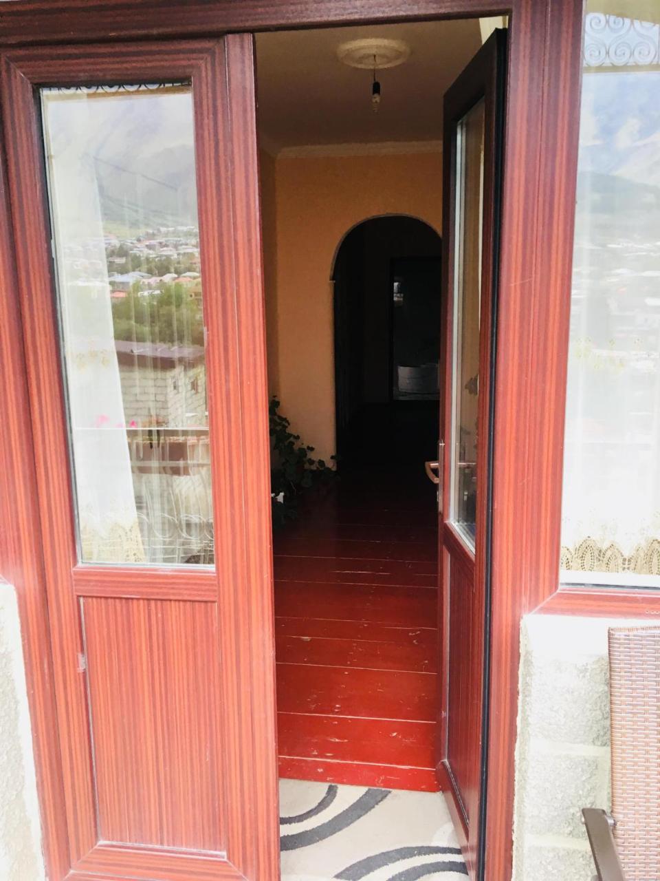 Maia'S Guest House Gergeti Stepantsminda Exterior photo